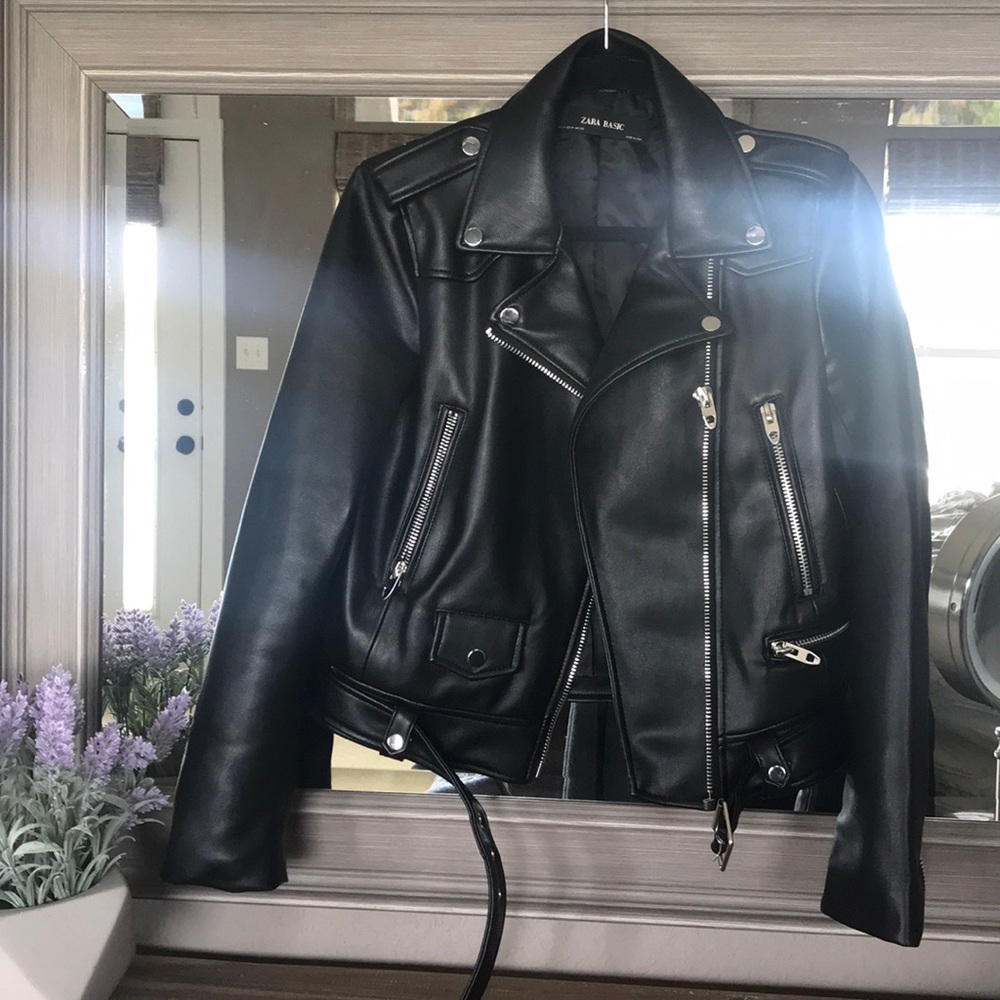 Never worn Zara leather jacket